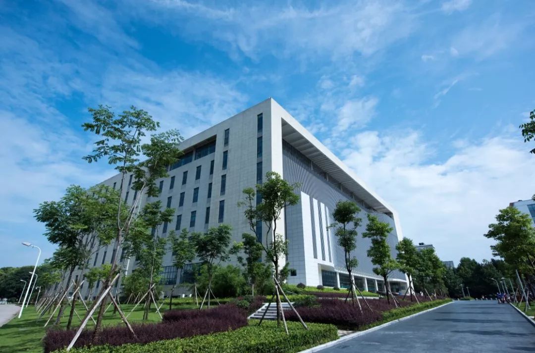 华中农业大学(华中农业大学公共管理学院)